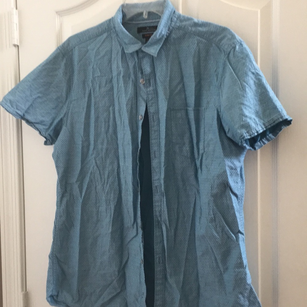 FINAL MARKDOWN Men’s Marc Anthony shirt large
